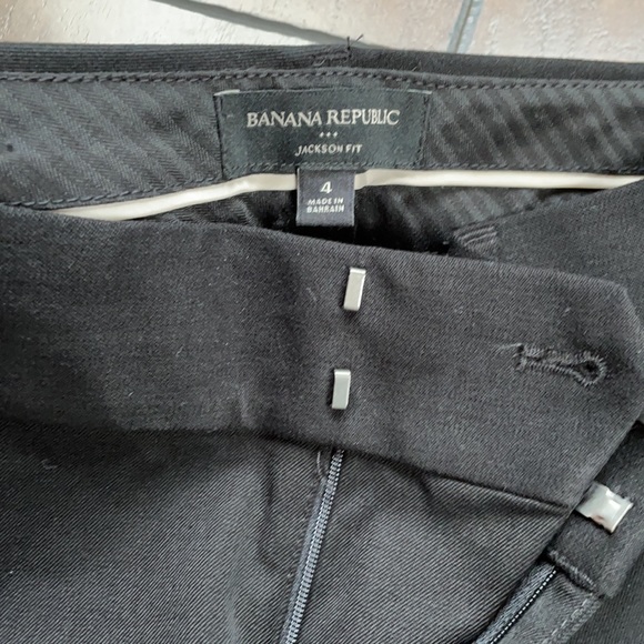 Banana Republic. Solan Fit. Black. Size 4. - Picture 2 of 3